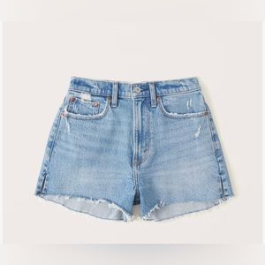 Abercrombie & Fitch Curve Love High Rise Mom Denim Short, Size 29
